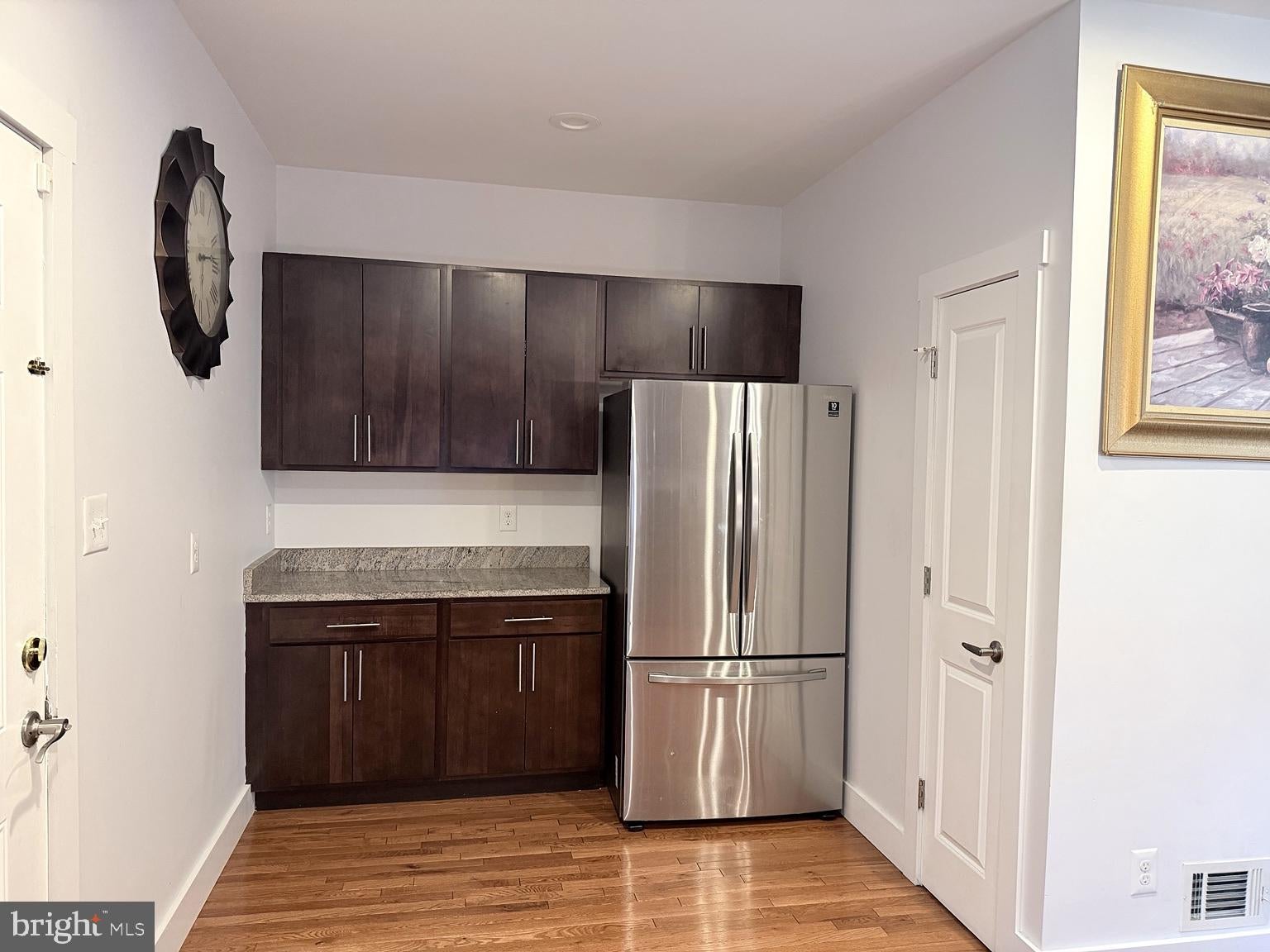 457 S 6TH STREET