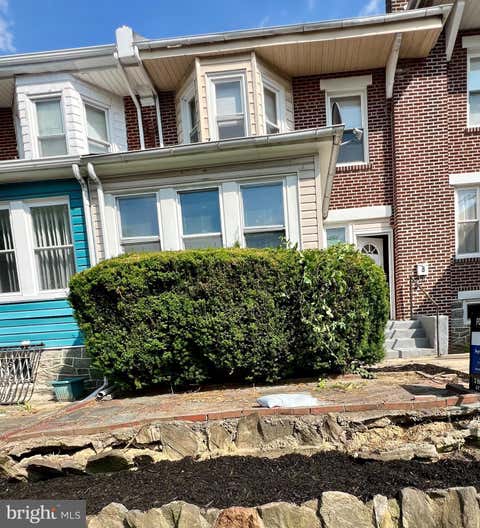Townhouse For Rent - 27 Sunshine Road #UNIT 1<br/> UPPER DARBY, PA 19082