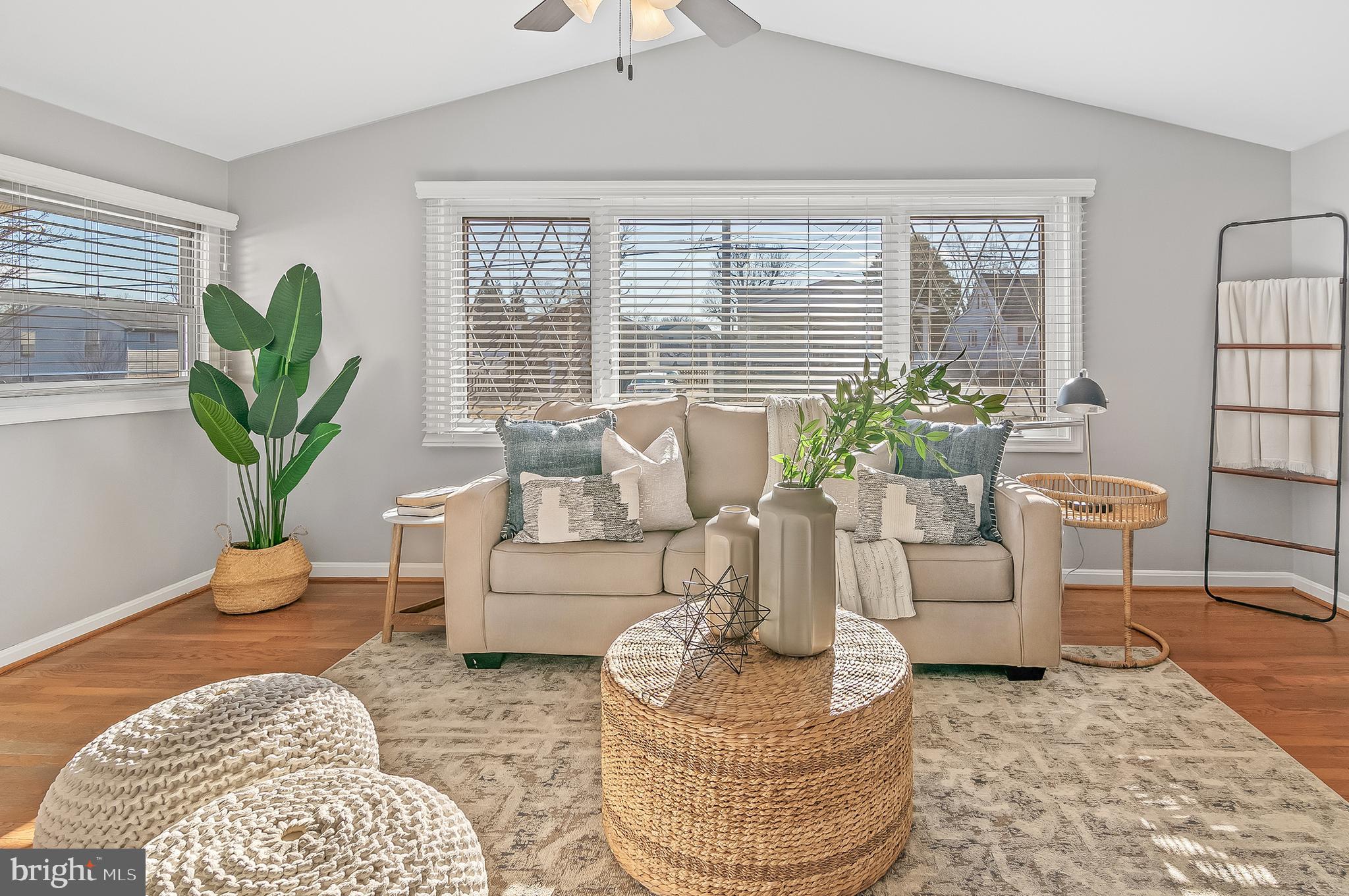 HYDE PARK - Residential