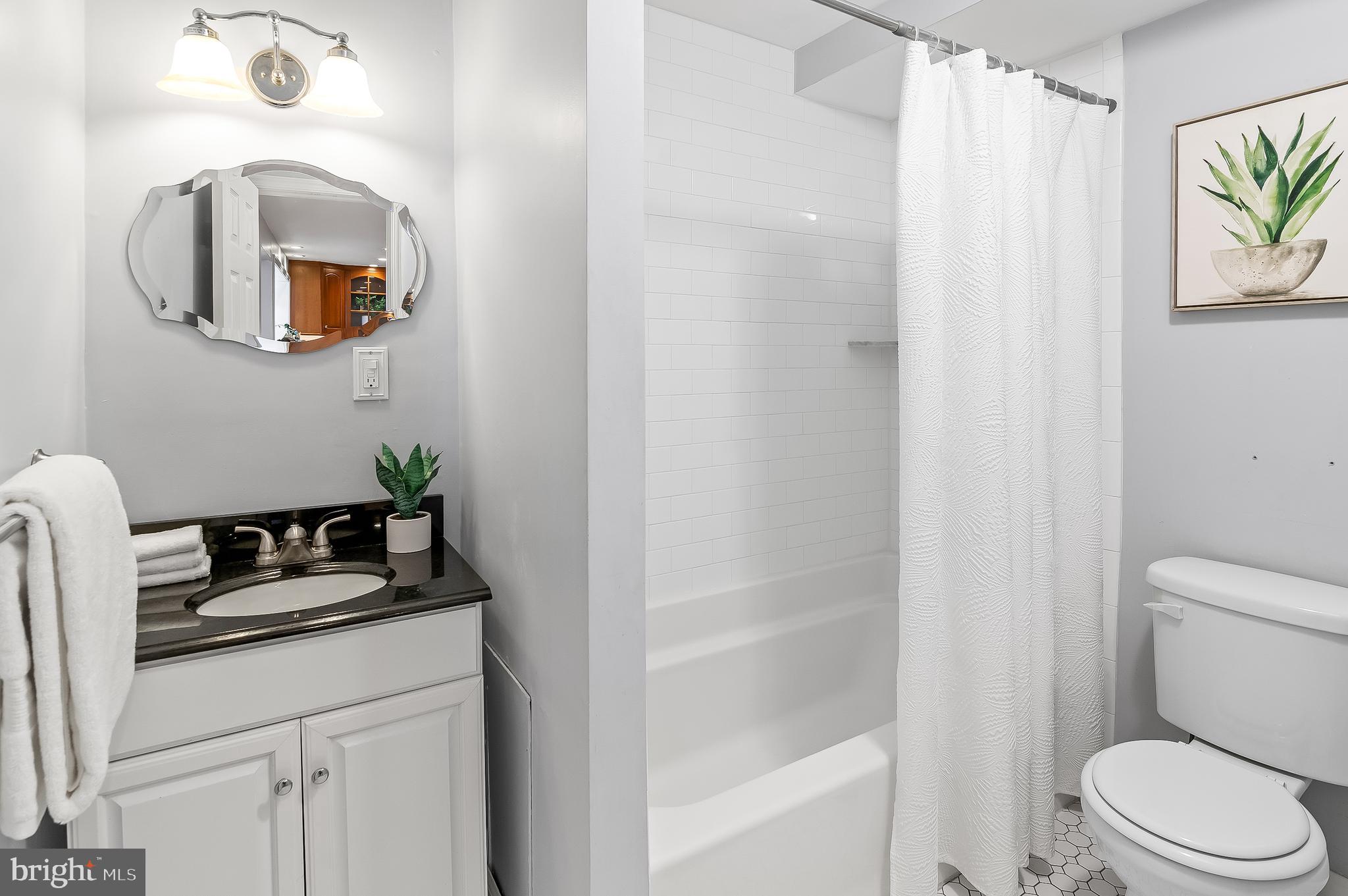 HYDE PARK - Residential