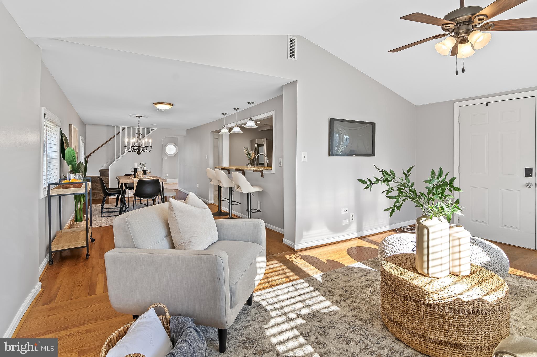 HYDE PARK - Residential