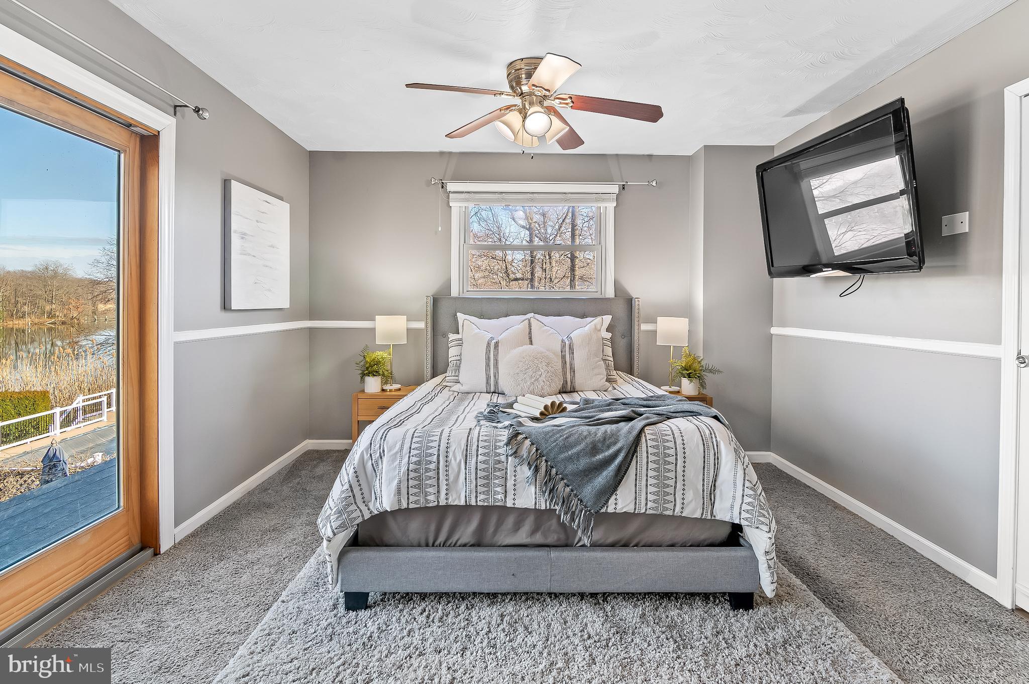 HYDE PARK - Residential