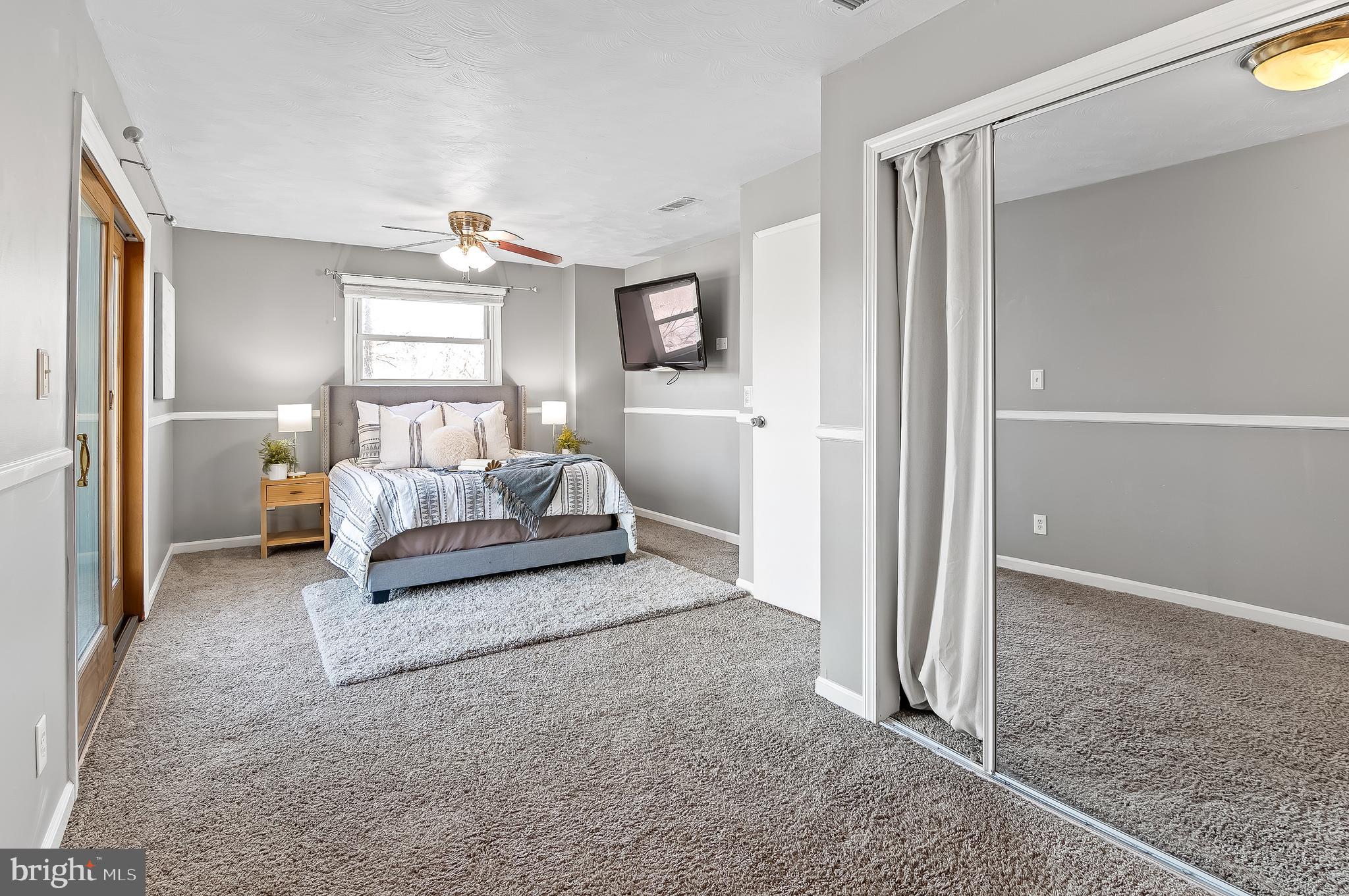 HYDE PARK - Residential