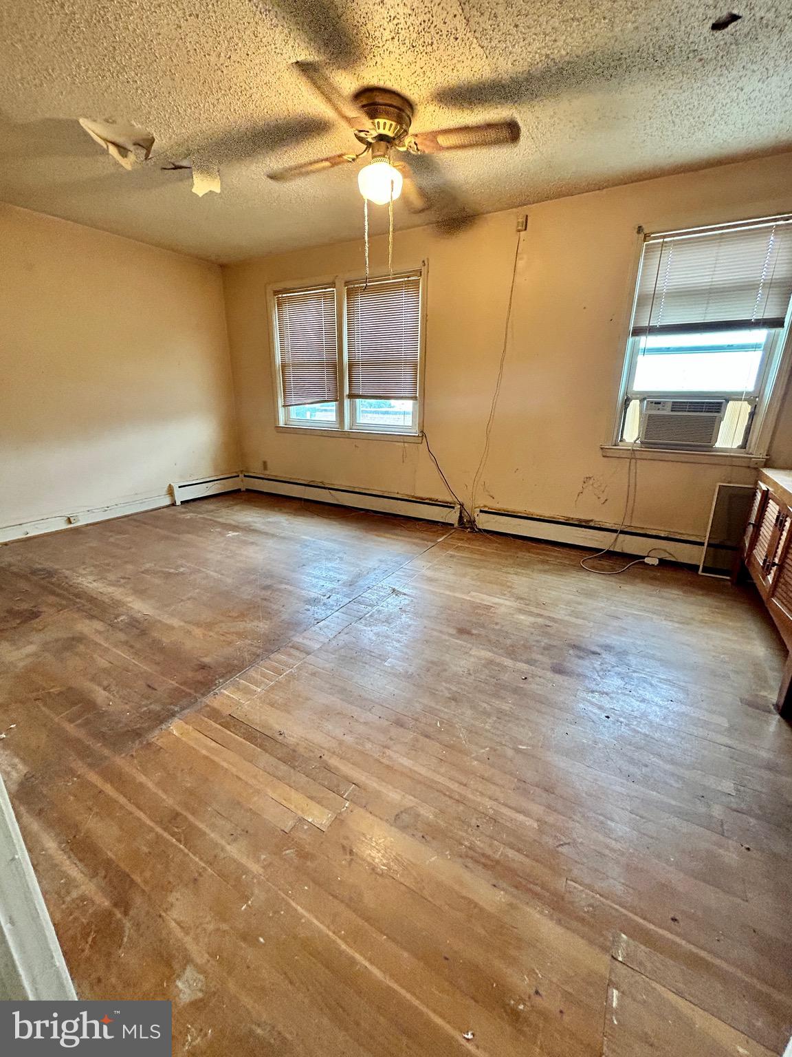 RAMBLEWOOD - Residential