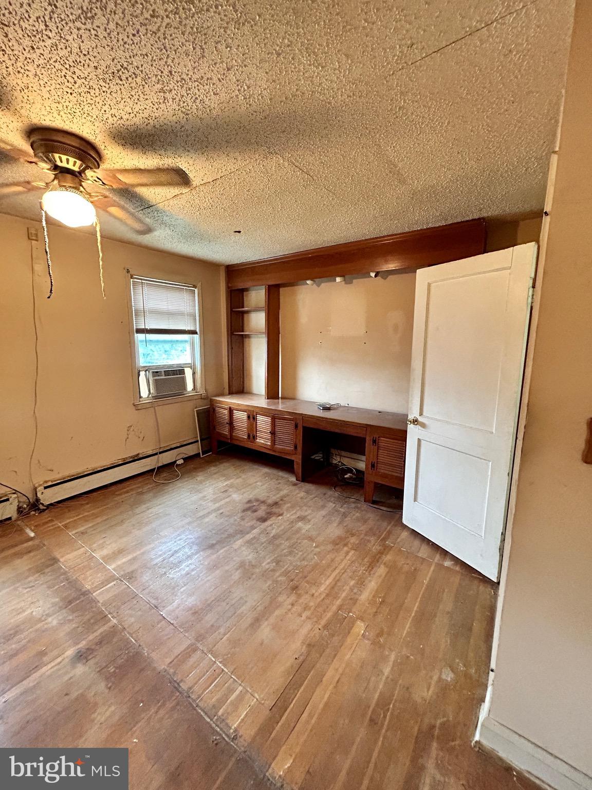 RAMBLEWOOD - Residential