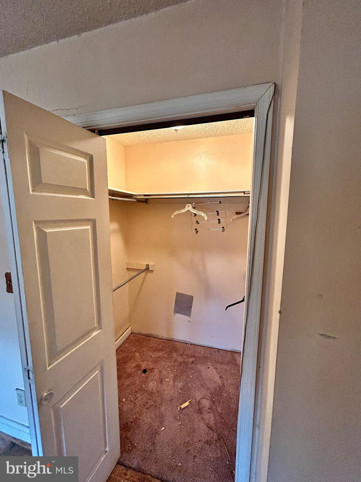 RAMBLEWOOD - Residential