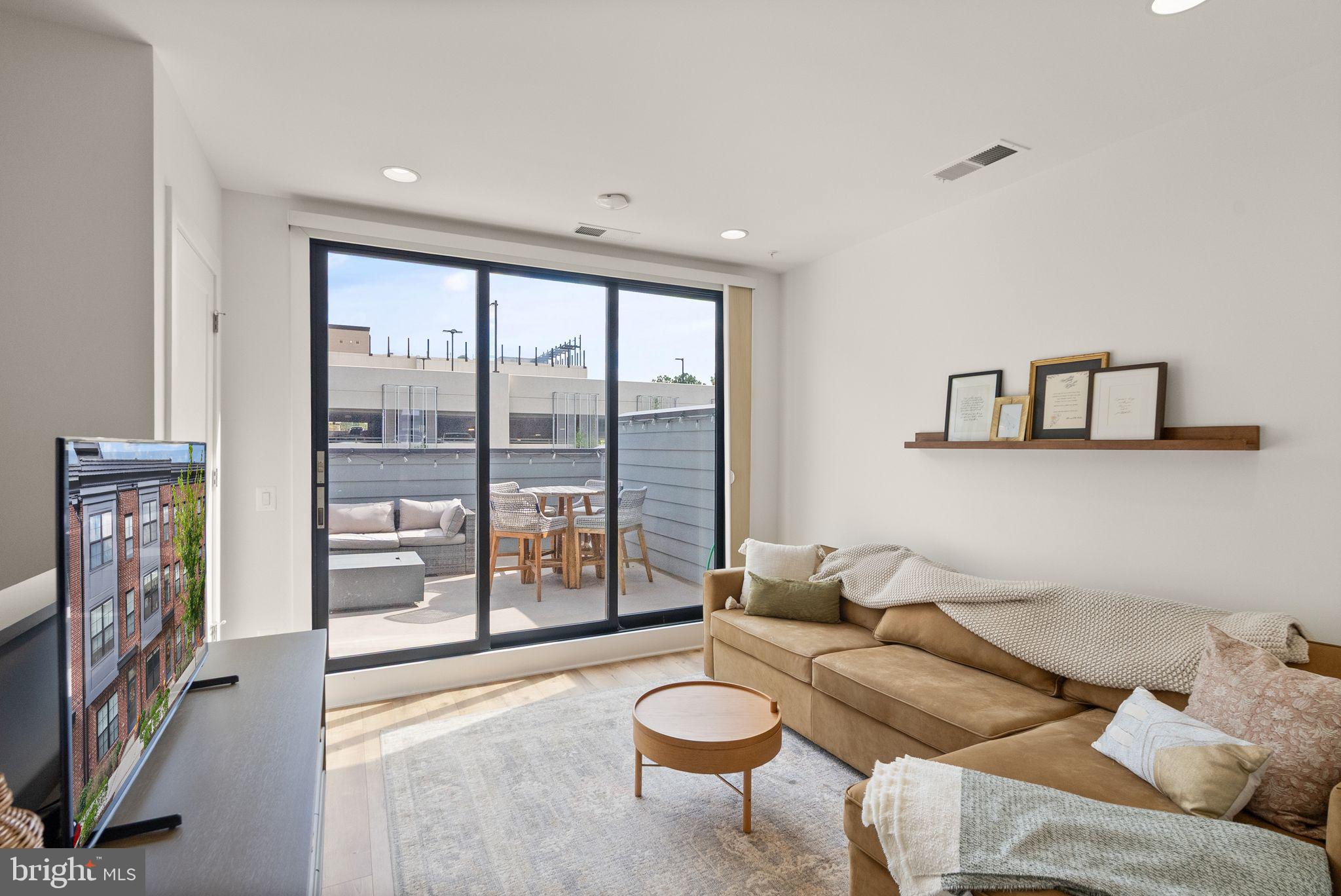 RESTON STATION - Residential Lease