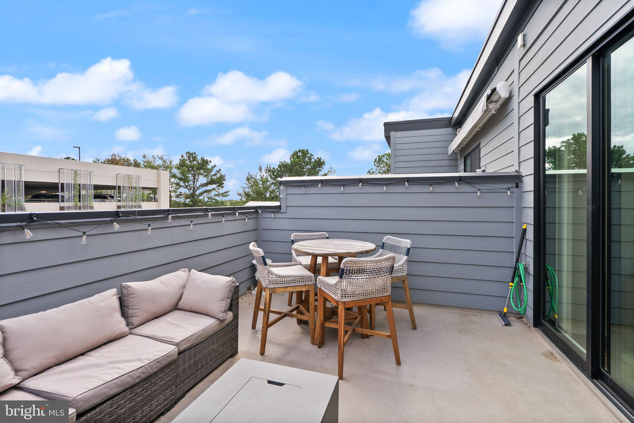 RESTON STATION - Residential Lease