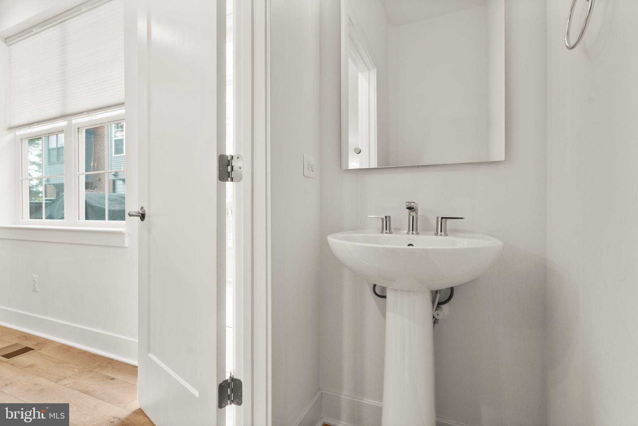 RESTON STATION - Residential Lease