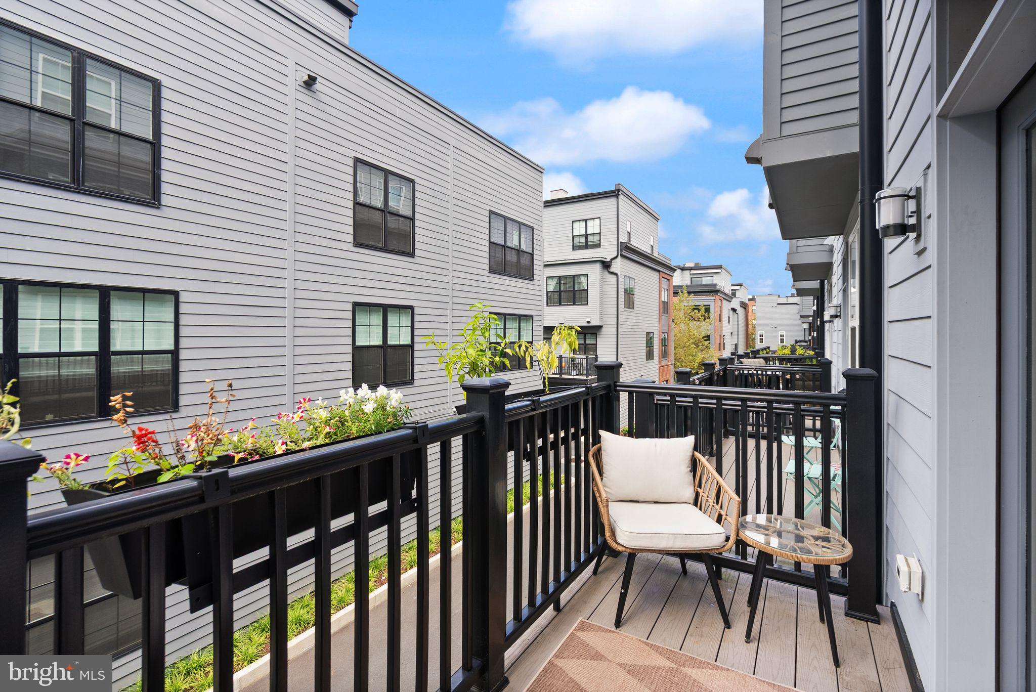 RESTON STATION - Residential Lease