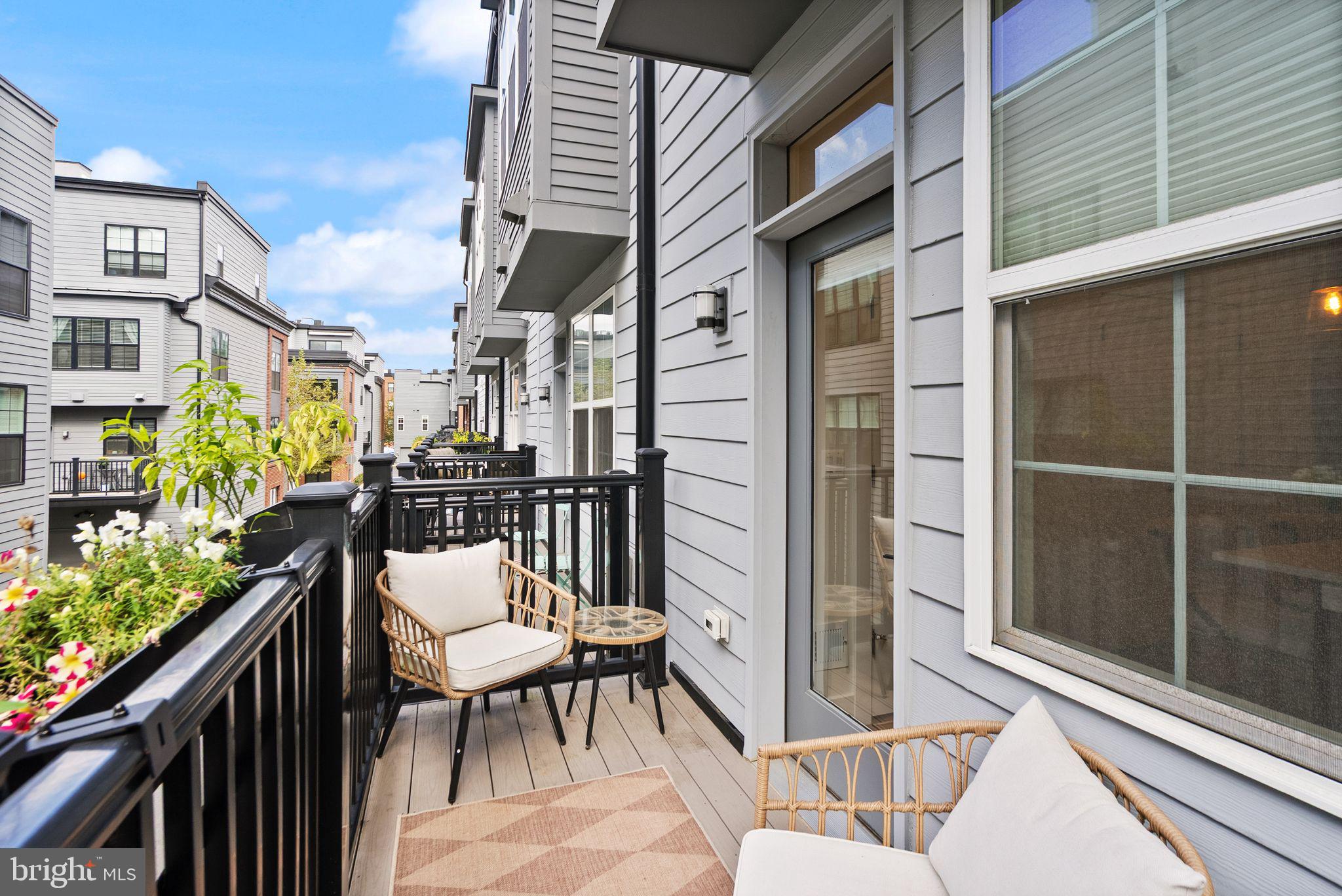 RESTON STATION - Residential Lease