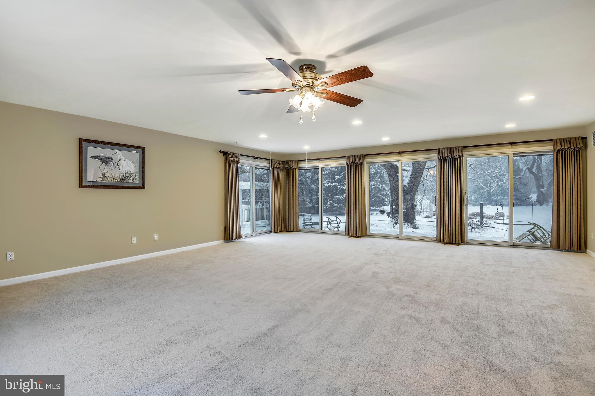 MILLERSVILLE - Residential