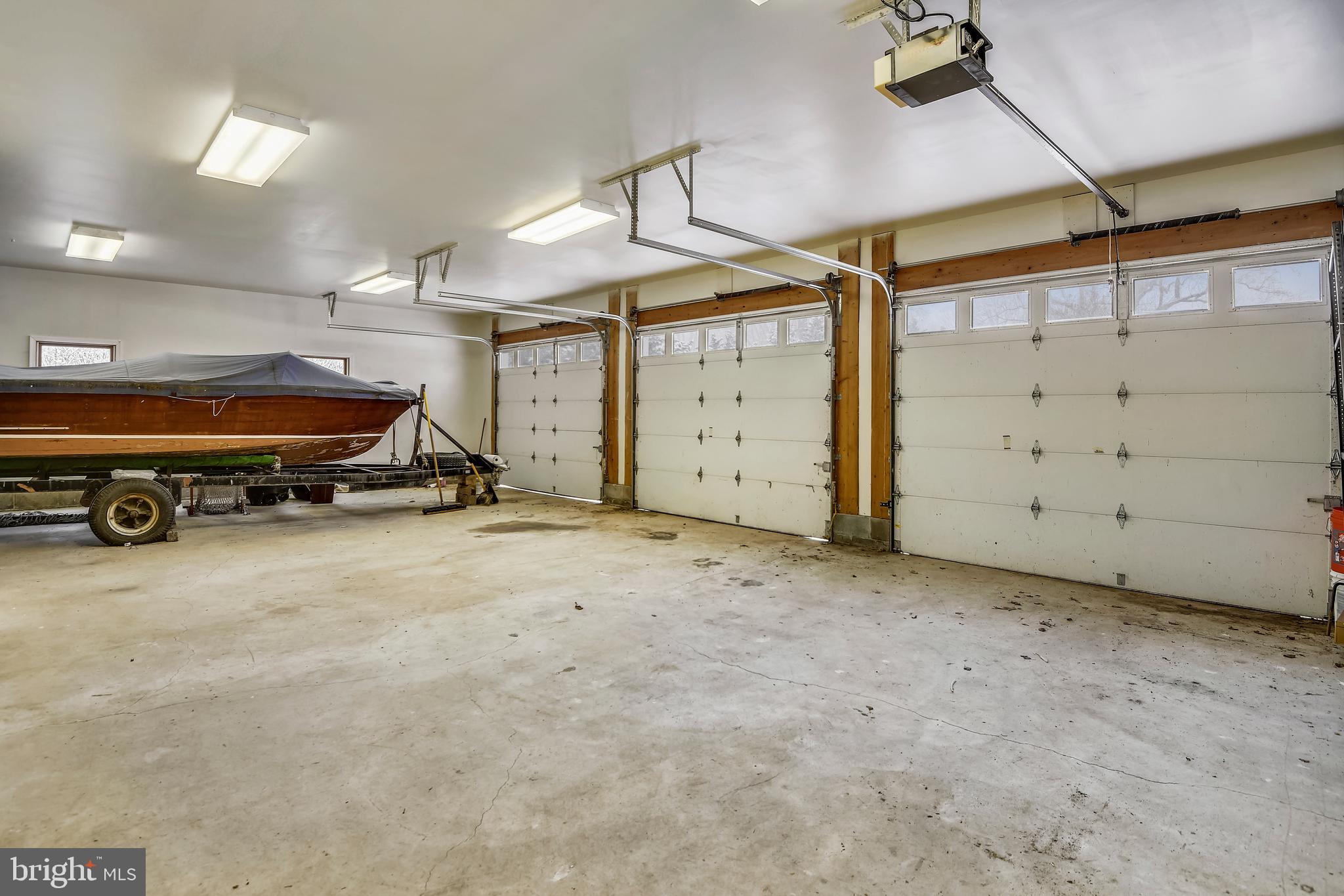 MILLERSVILLE - Residential