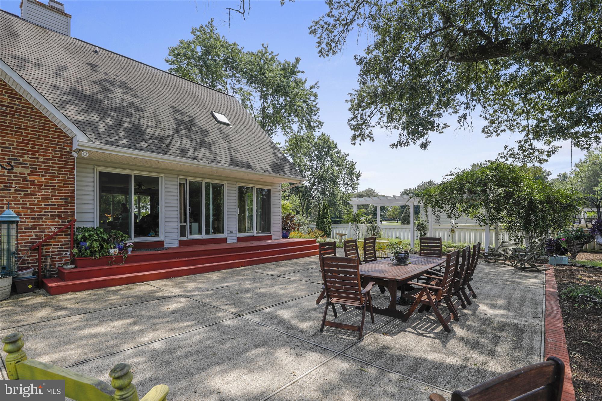 MILLERSVILLE - Residential