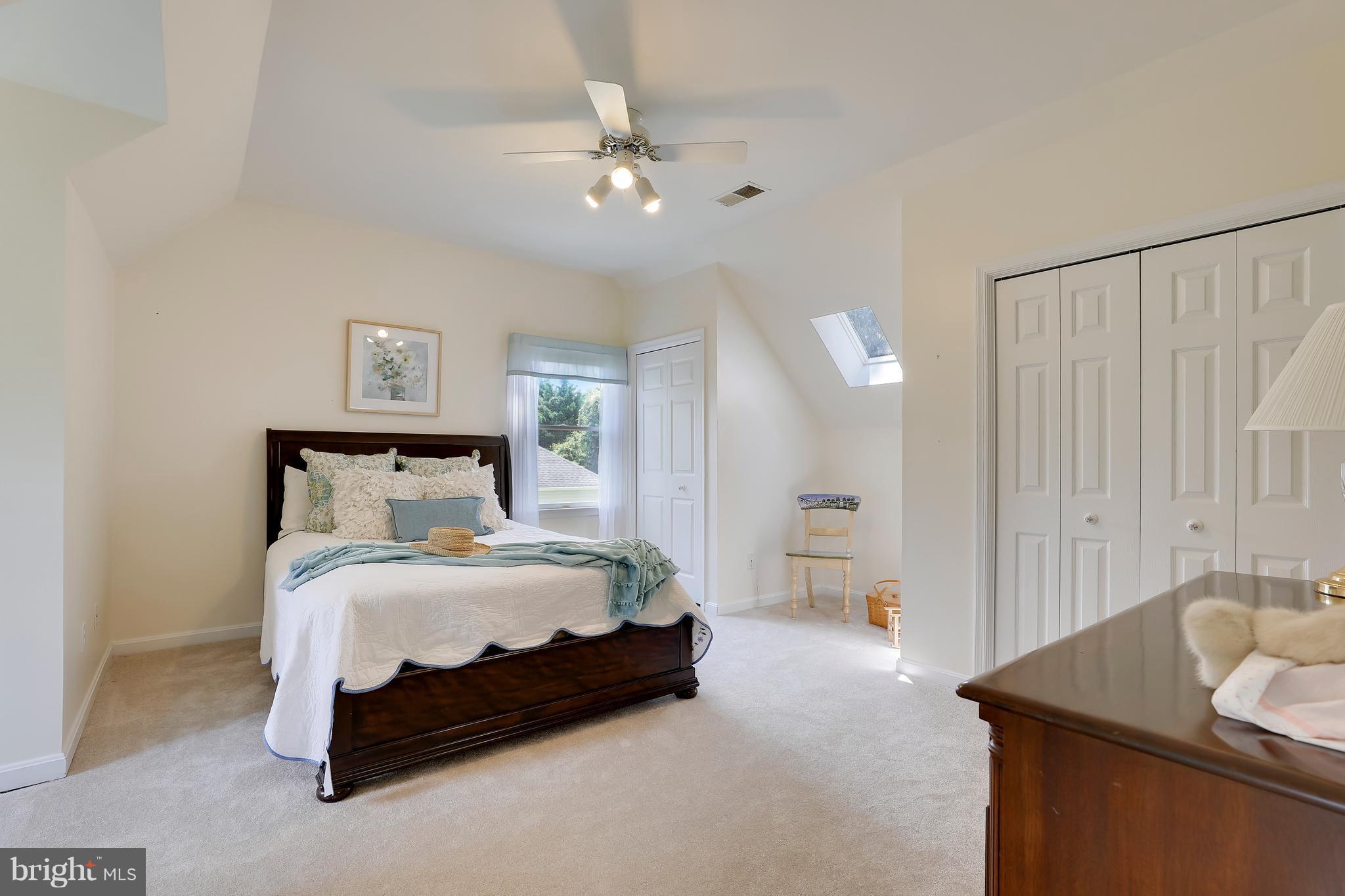 MILLERSVILLE - Residential