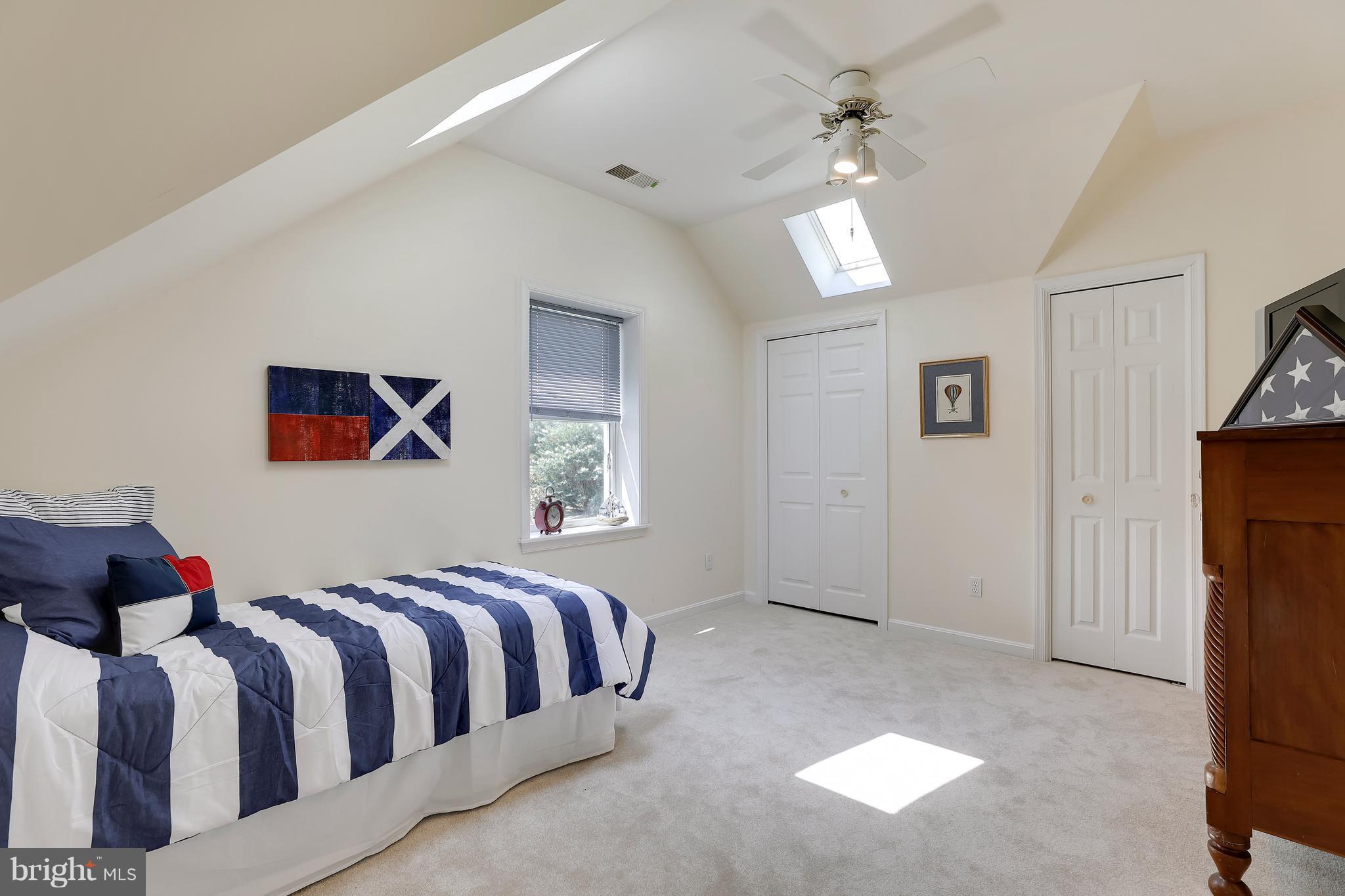 MILLERSVILLE - Residential