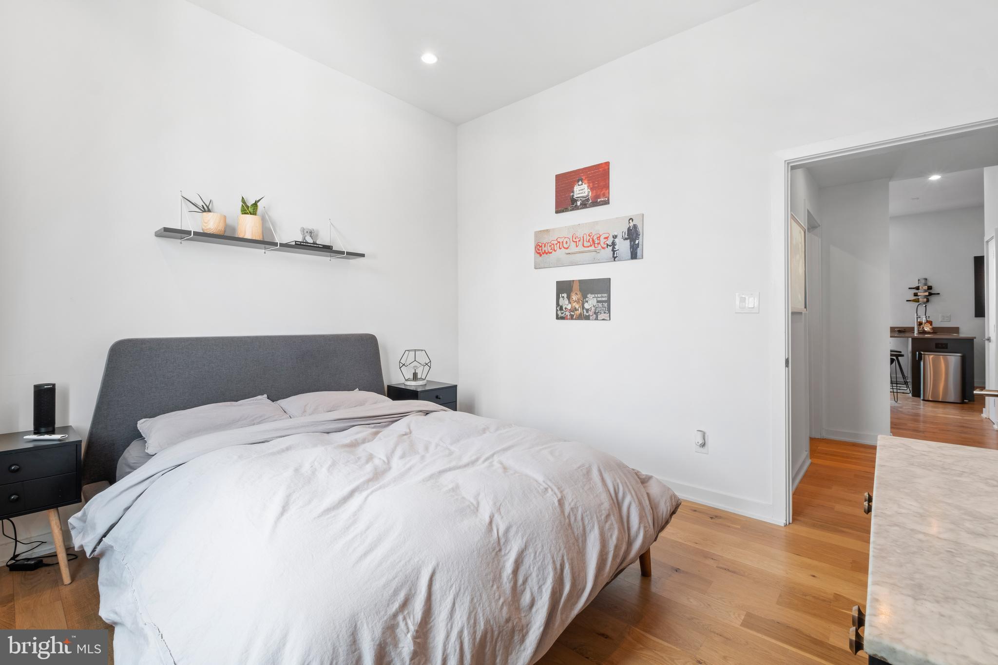 KENSINGTON - Residential