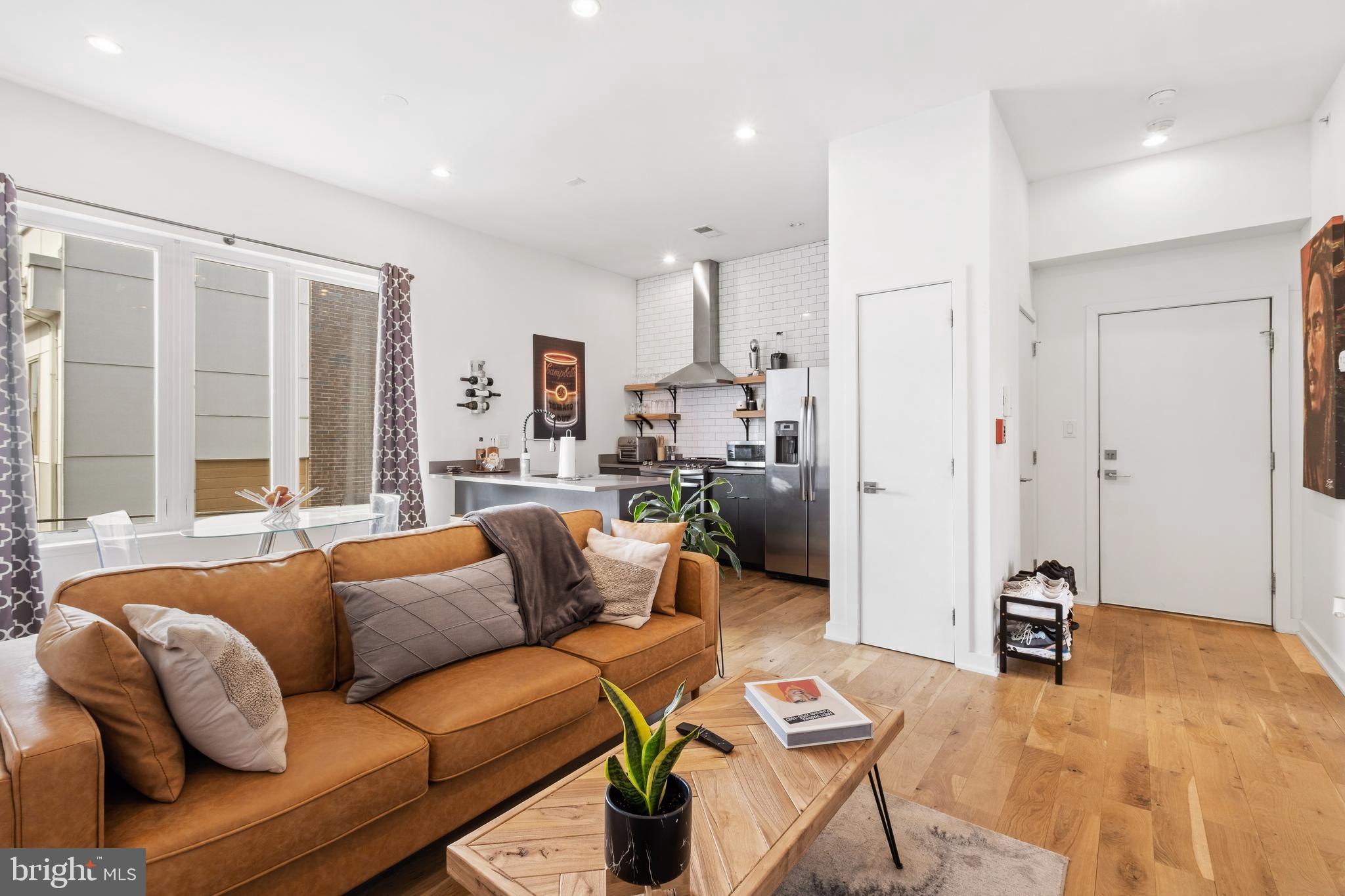 KENSINGTON - Residential