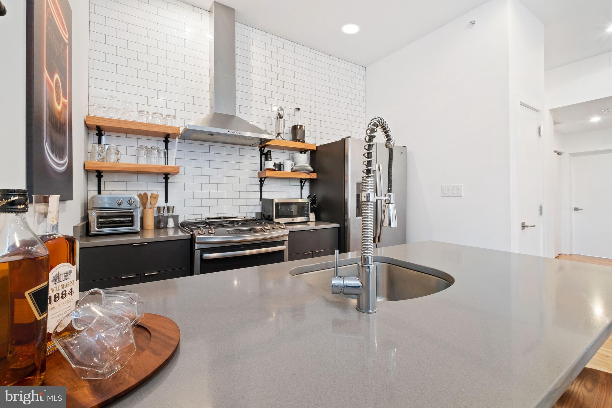 KENSINGTON - Residential