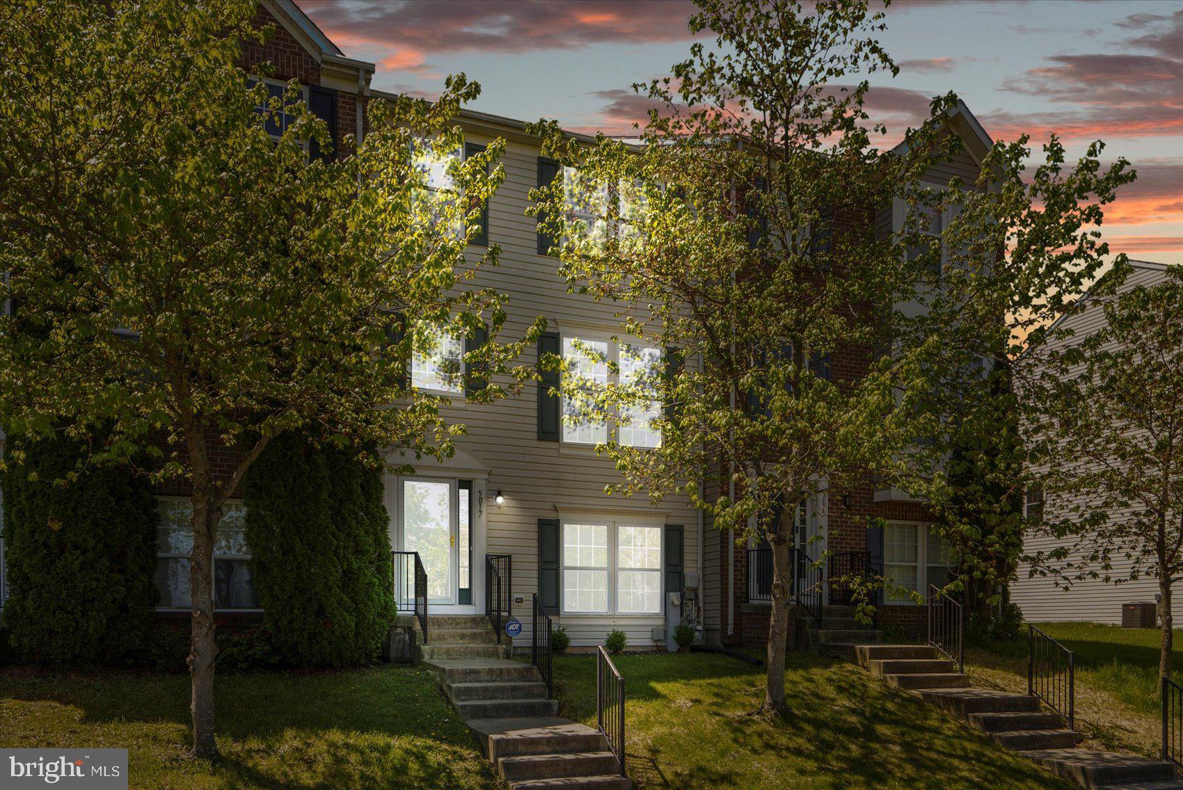 EATON SQUARE - Residential