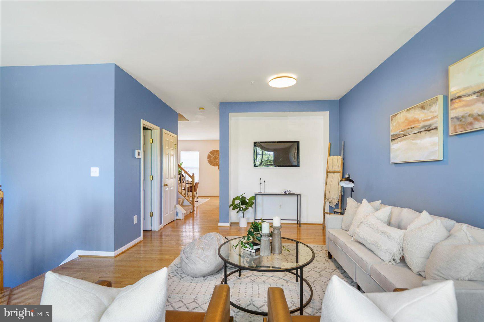 EATON SQUARE - Residential