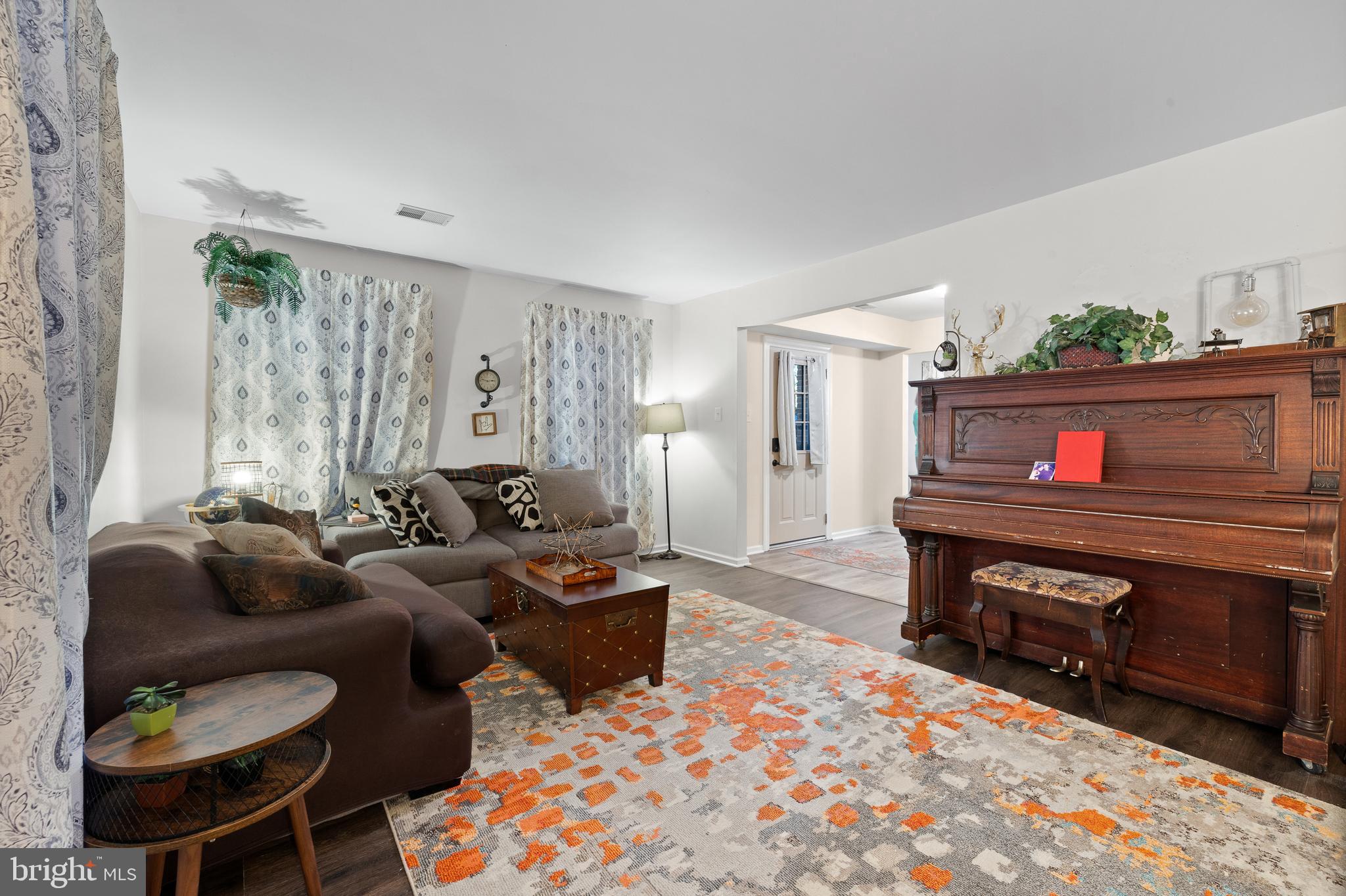 RICHLAND MEAD - Residential