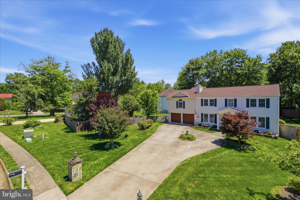 Photo of 4003 Kloman Street, ANNANDALE, VA 22003 (MLS # VAFX2314070)