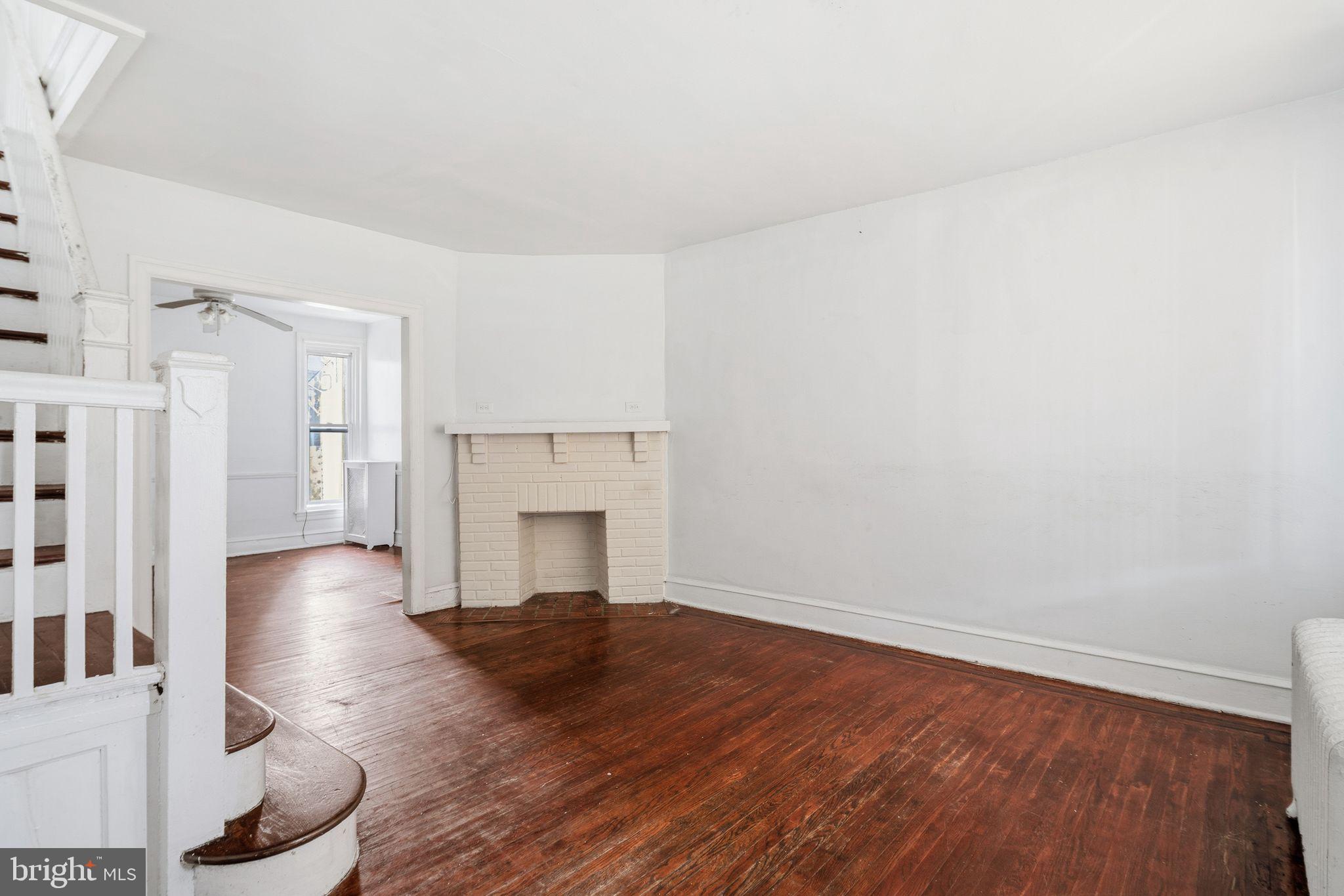 WEST OAK LANE - Residential