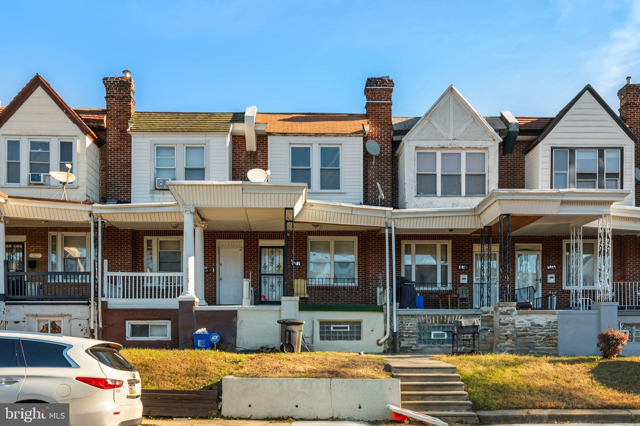 WEST OAK LANE - Residential