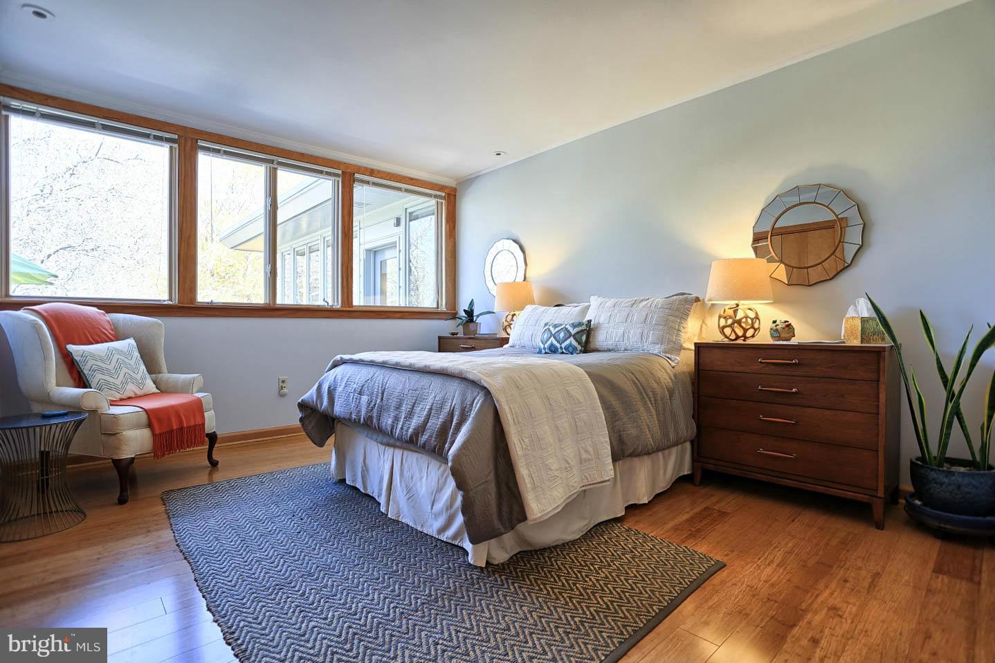 FALLING SPRING - Residential