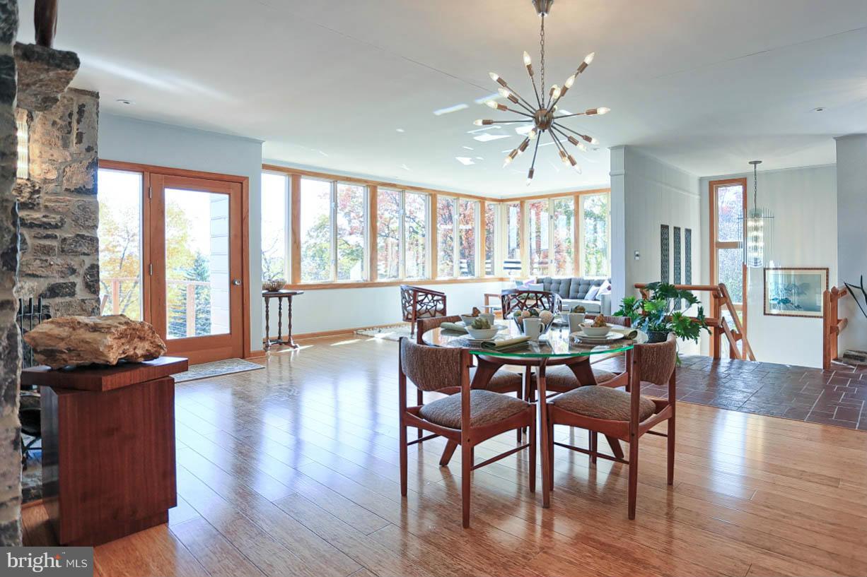 FALLING SPRING - Residential