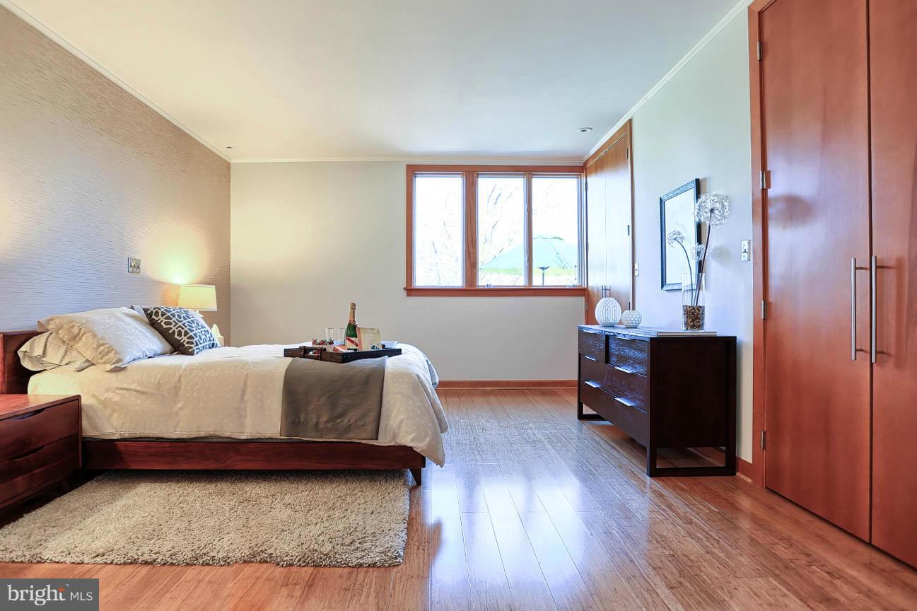 FALLING SPRING - Residential