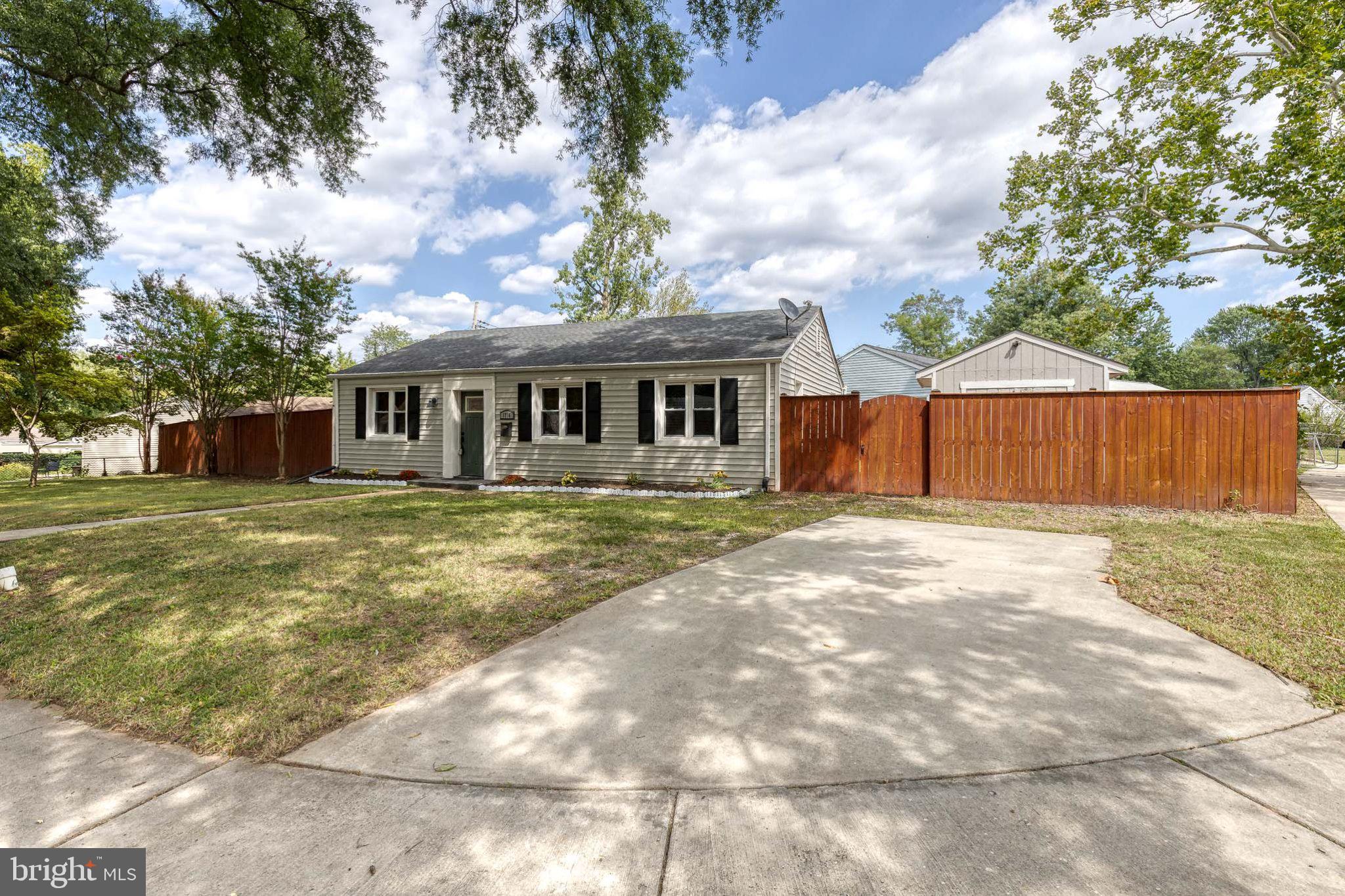 1716 MANNING