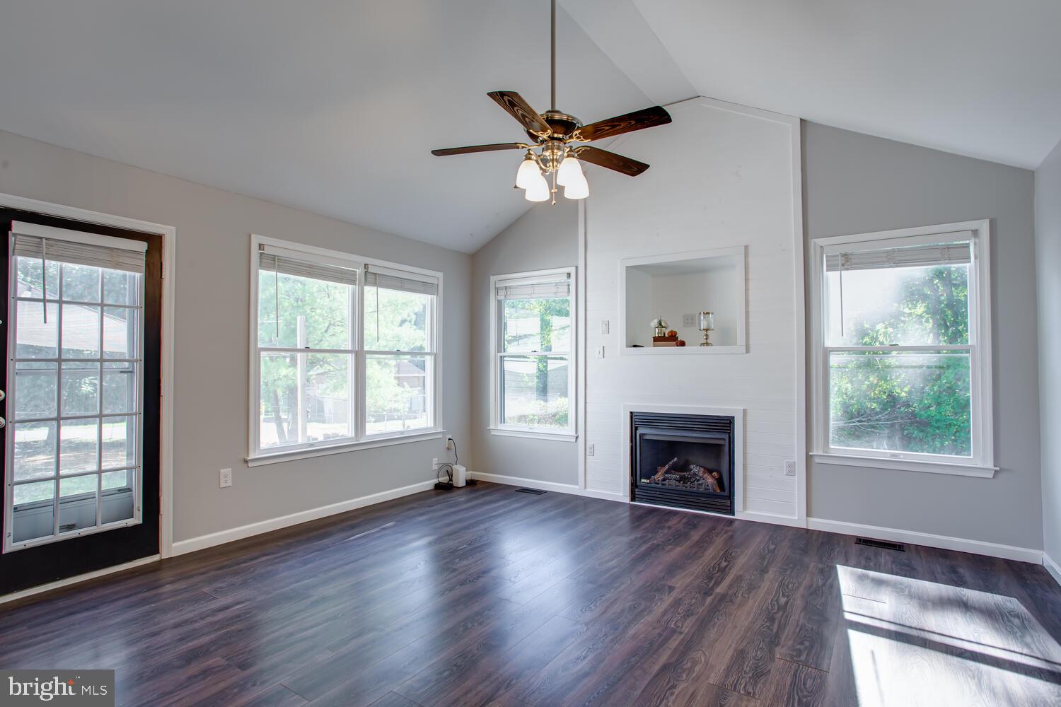 GREENVIEW WEST - Residential