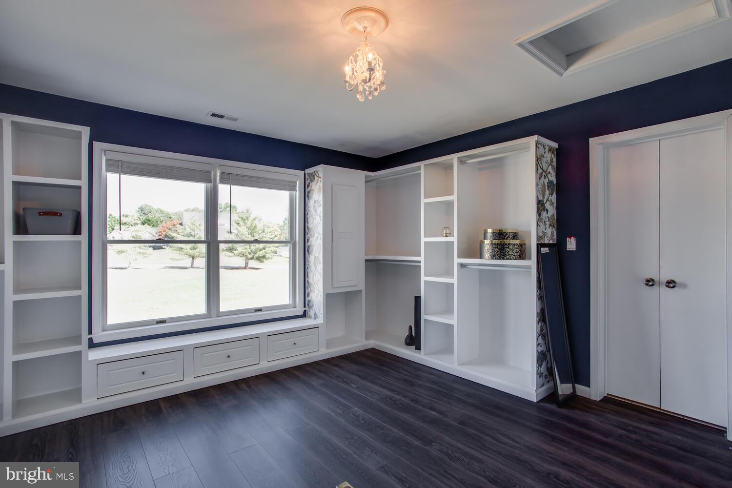 GREENVIEW WEST - Residential