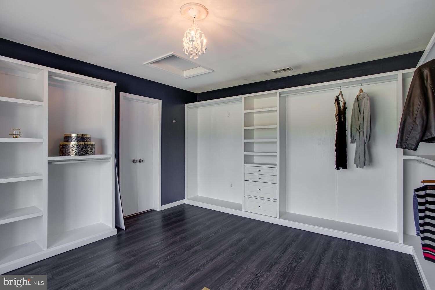 GREENVIEW WEST - Residential