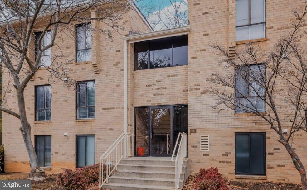 GLENVALE CONDO - Residential