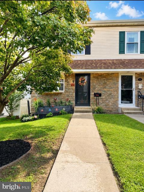 Townhouse For Sale - 22 W 7th Street<br/> BRIDGEPORT, PA 19405