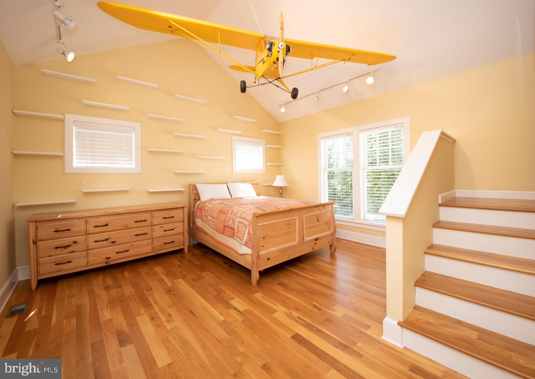 CENTREVILLE - Residential