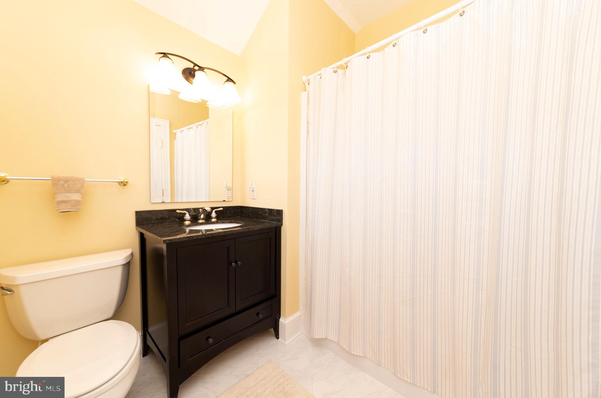 CENTREVILLE - Residential