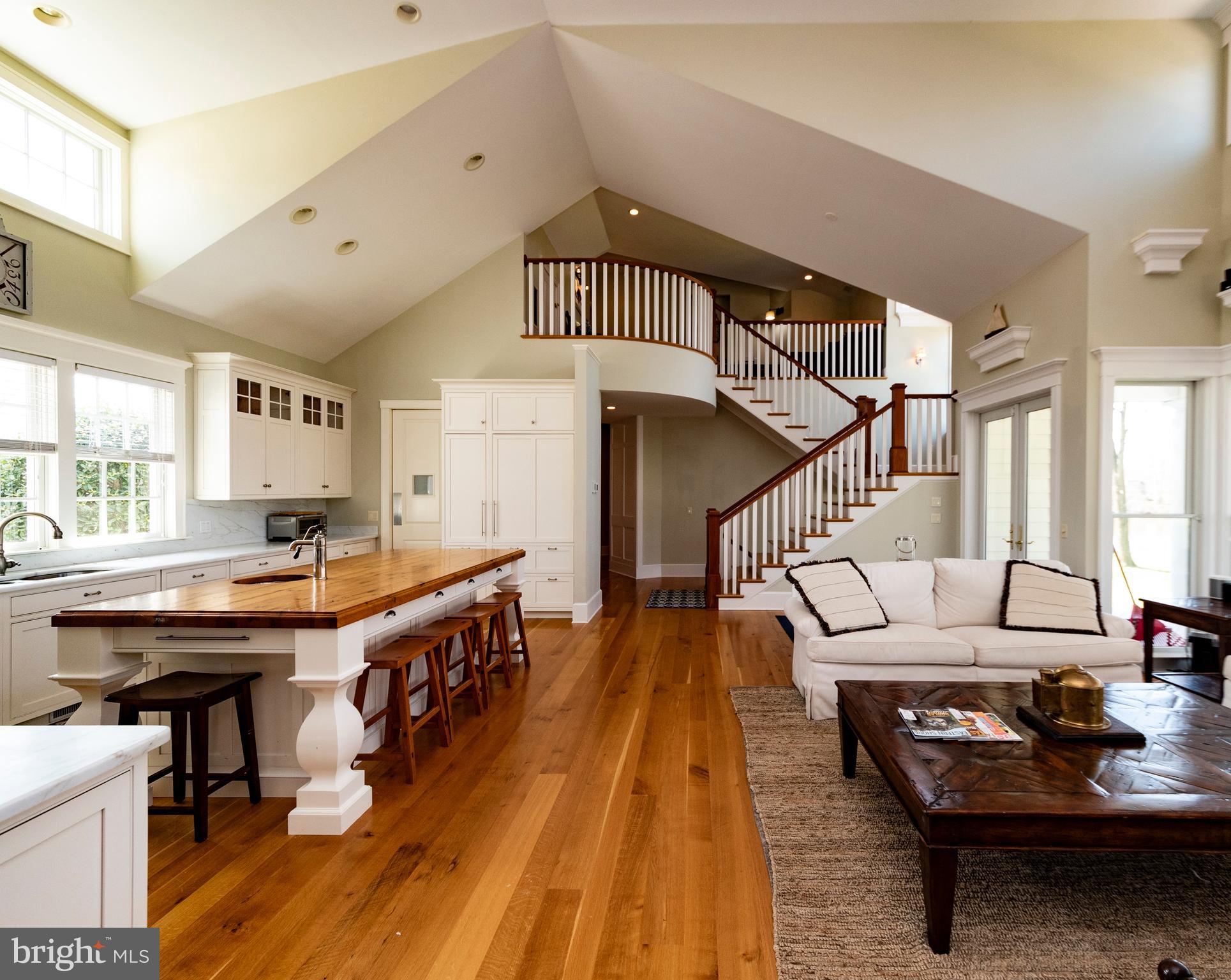 CENTREVILLE - Residential