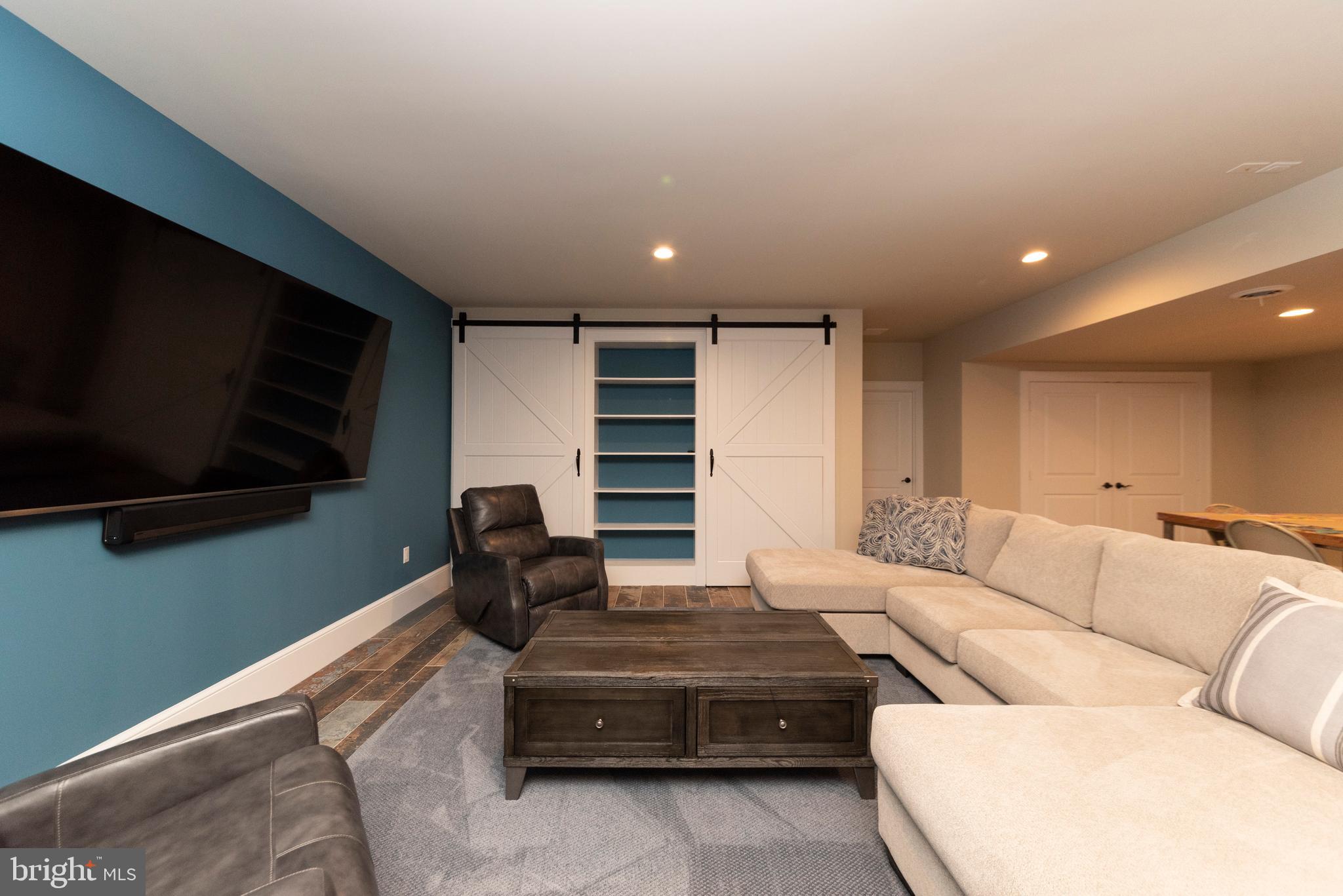 CENTREVILLE - Residential