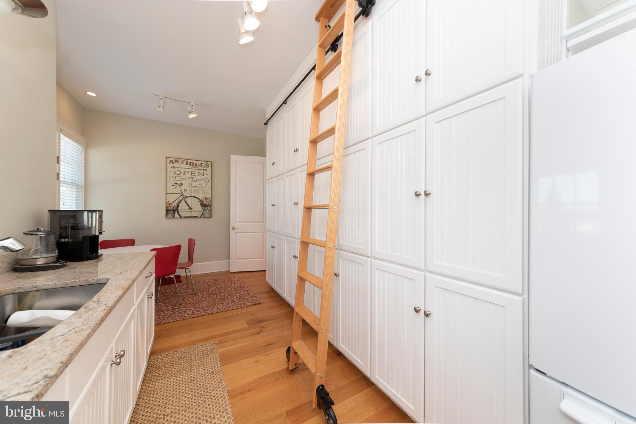 CENTREVILLE - Residential