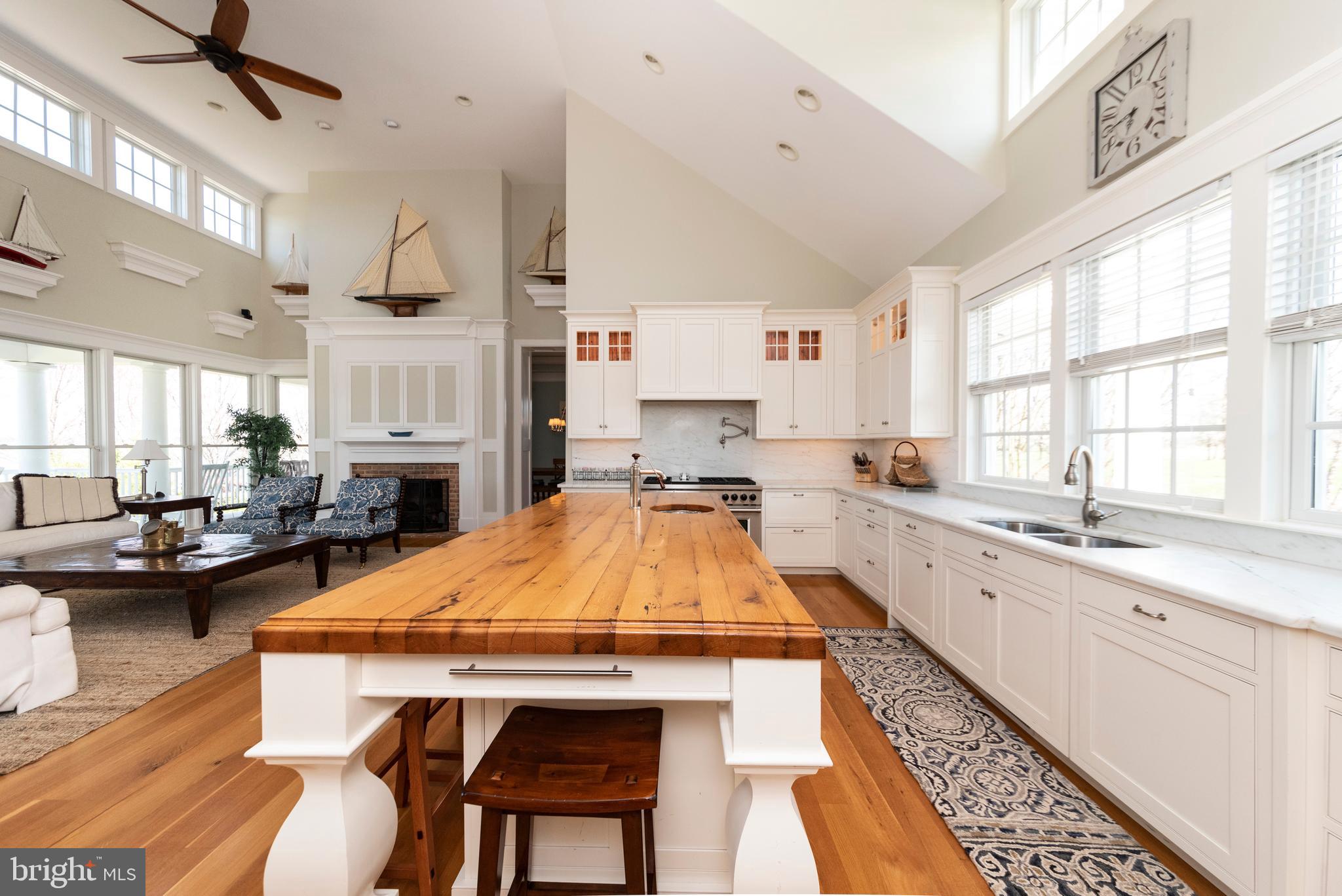 CENTREVILLE - Residential