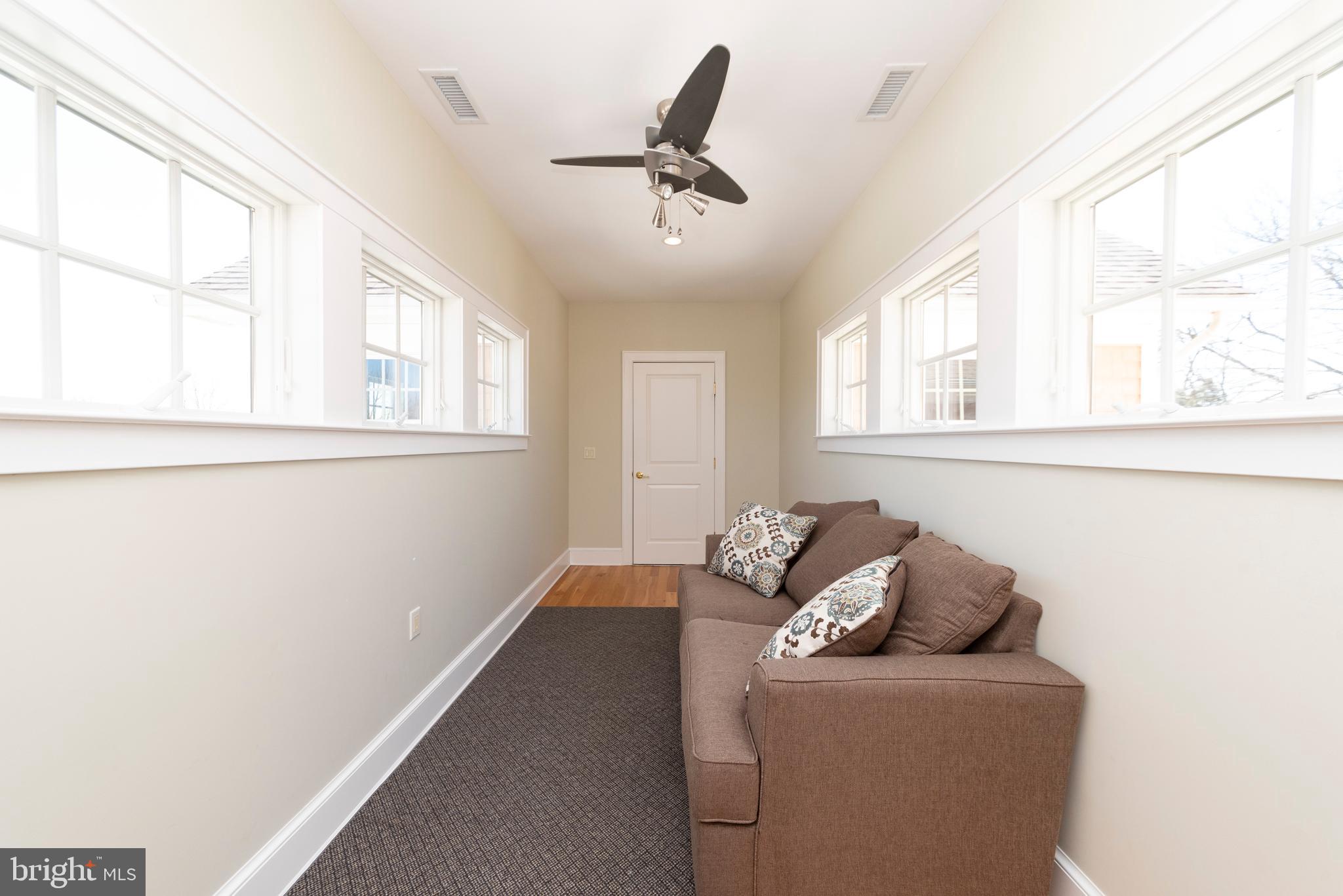 CENTREVILLE - Residential