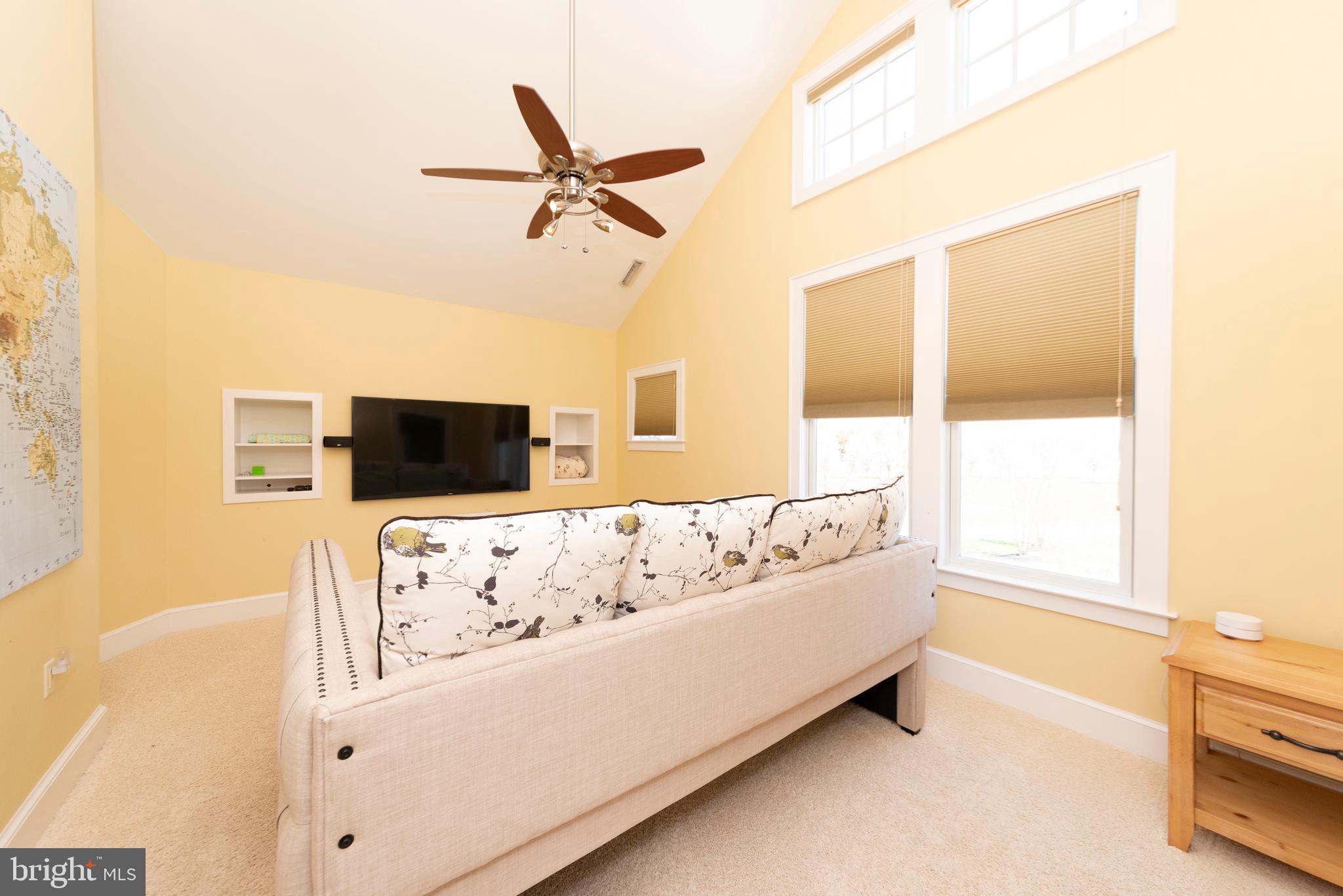 CENTREVILLE - Residential