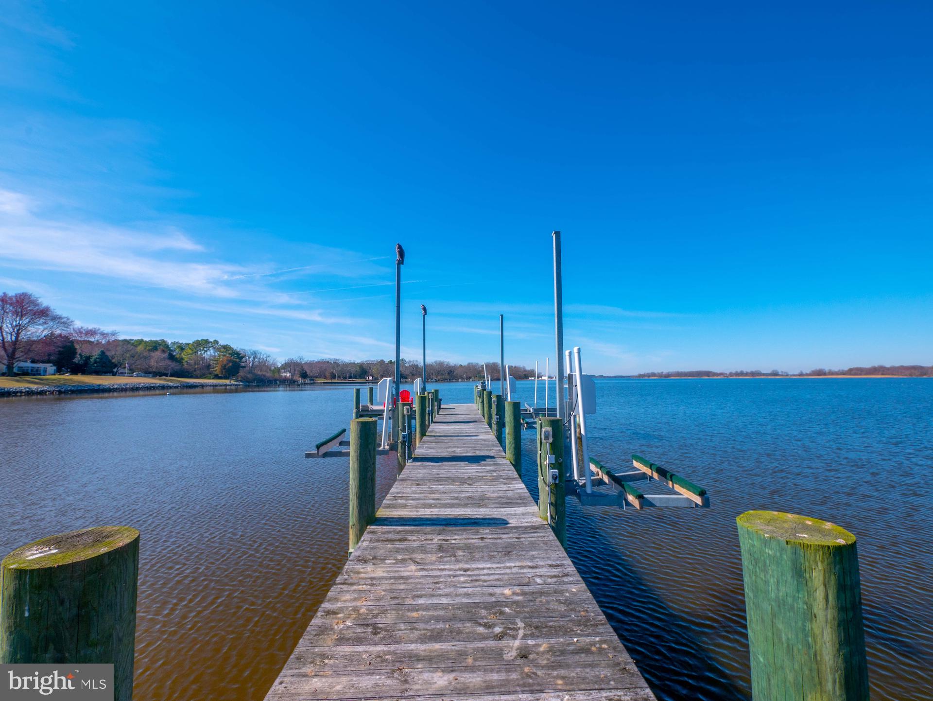 CENTREVILLE - Residential