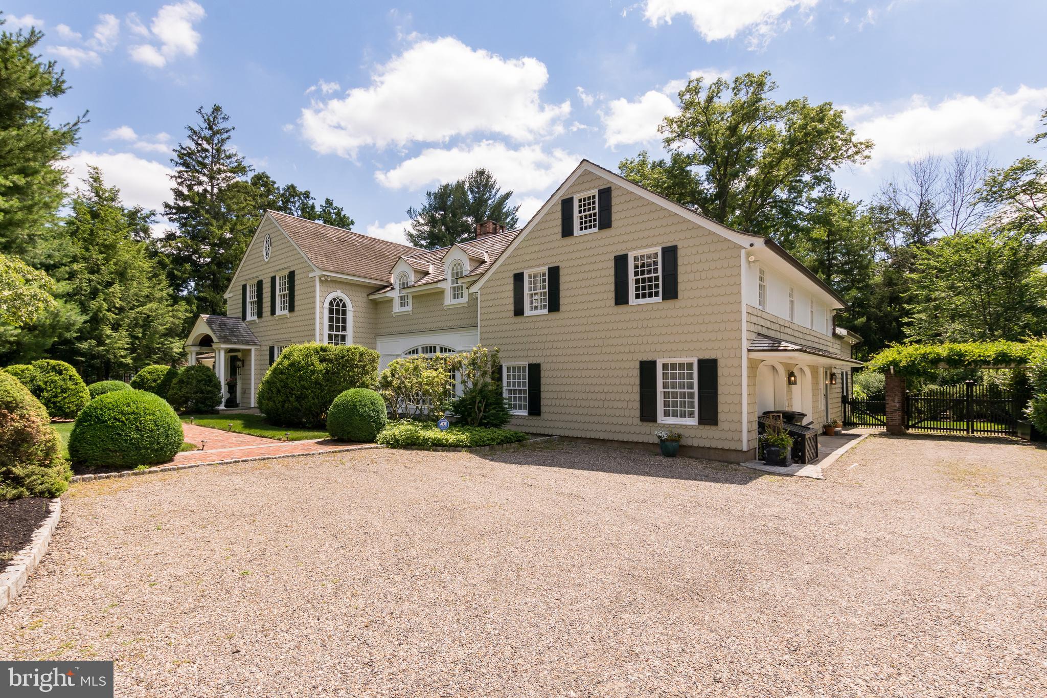 38 PARDOE ROAD