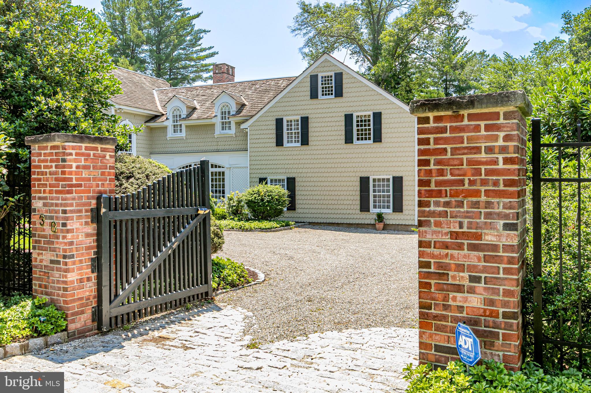38 PARDOE ROAD