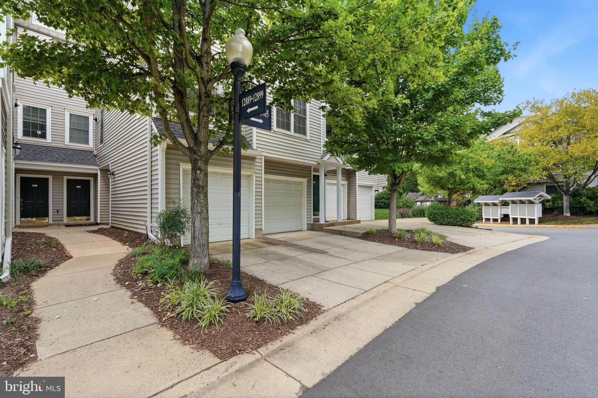 12895 FAIR BRIAR LANE